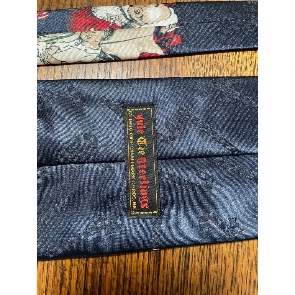 Hallmark Norman‎ Rockwell Christmas Holiday Scene Santa Kids Navy Silk Men's Tie